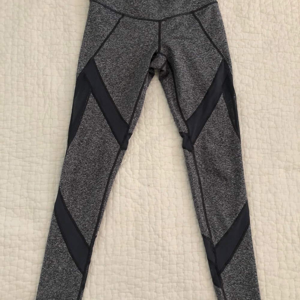 Zella Heather Gray Leggings Size Small